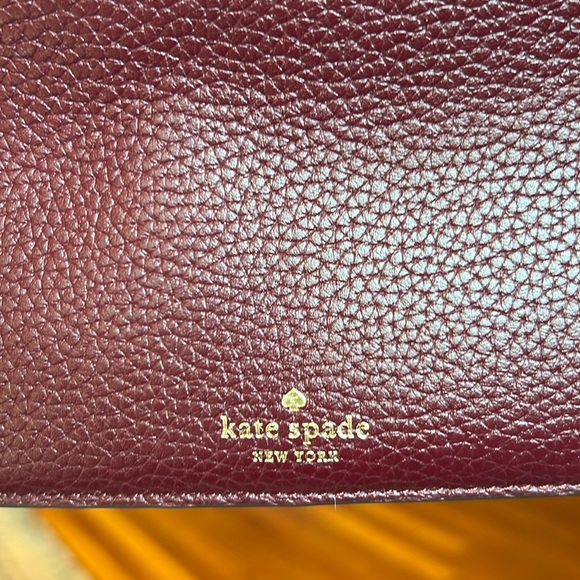 Kate Spade Kourtney Chevron Medium Clutch Wallet Wristlet in Pink Multi - Picture 3 of 6